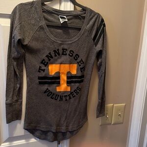 Tennessee Volunteers Women’s Gray Long Sleeve waffle knit Shirt small